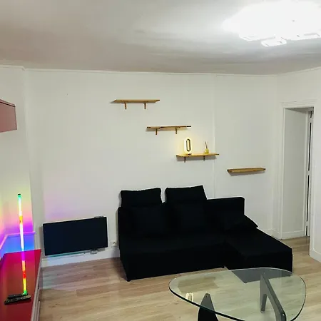 Apartment Logement A Proximite De Montmartre Paris