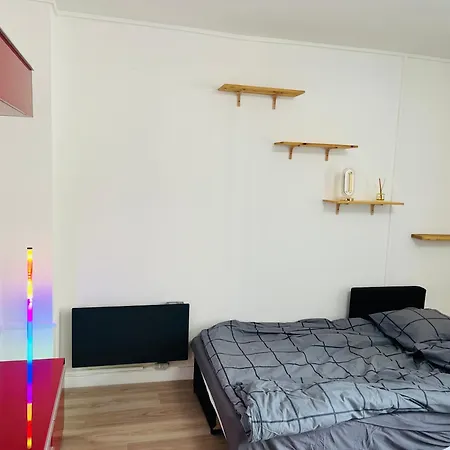 Logement A Proximite De Montmartre Parigi