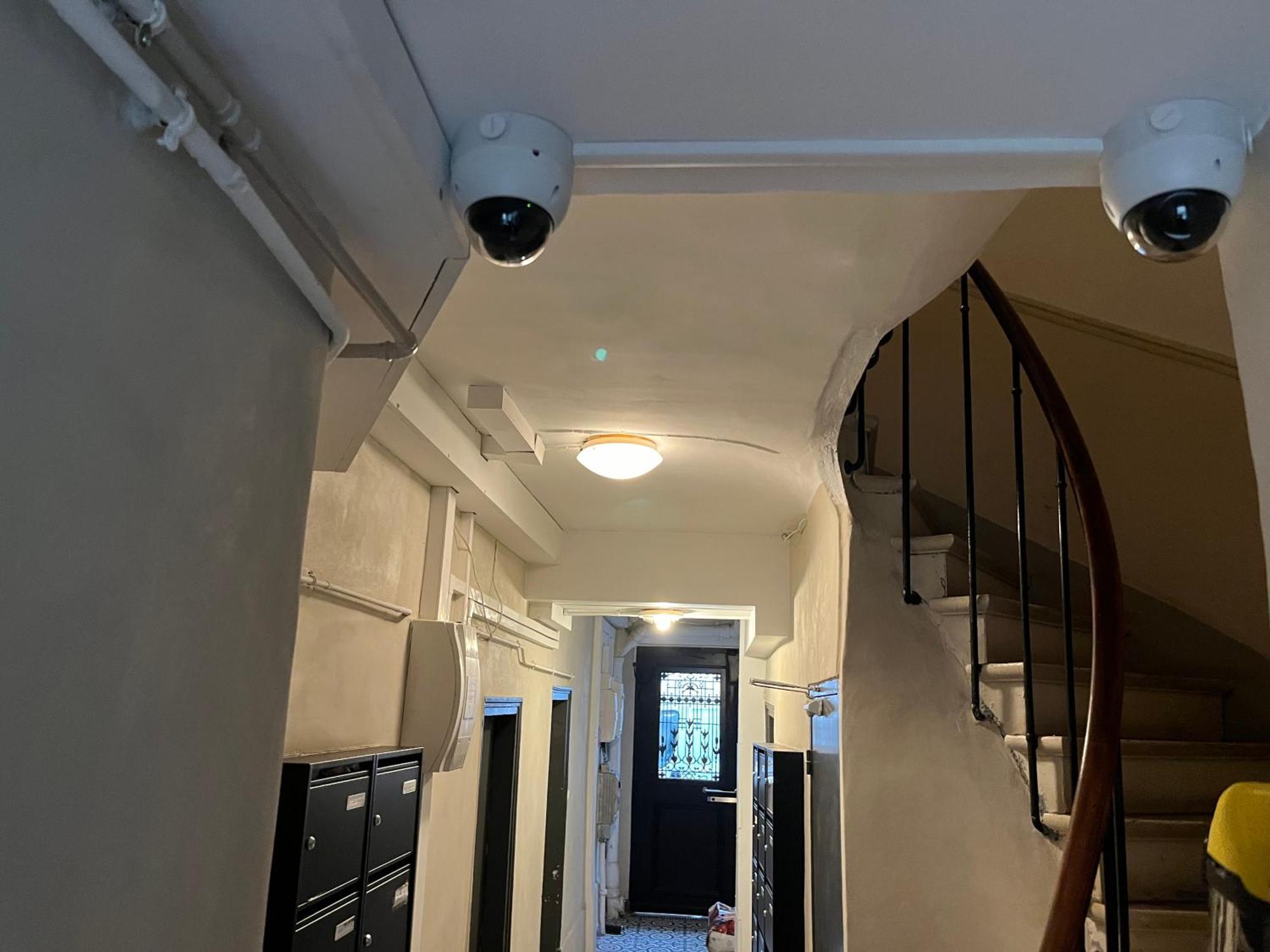 Logement A Proximite De Montmartre * Parigi