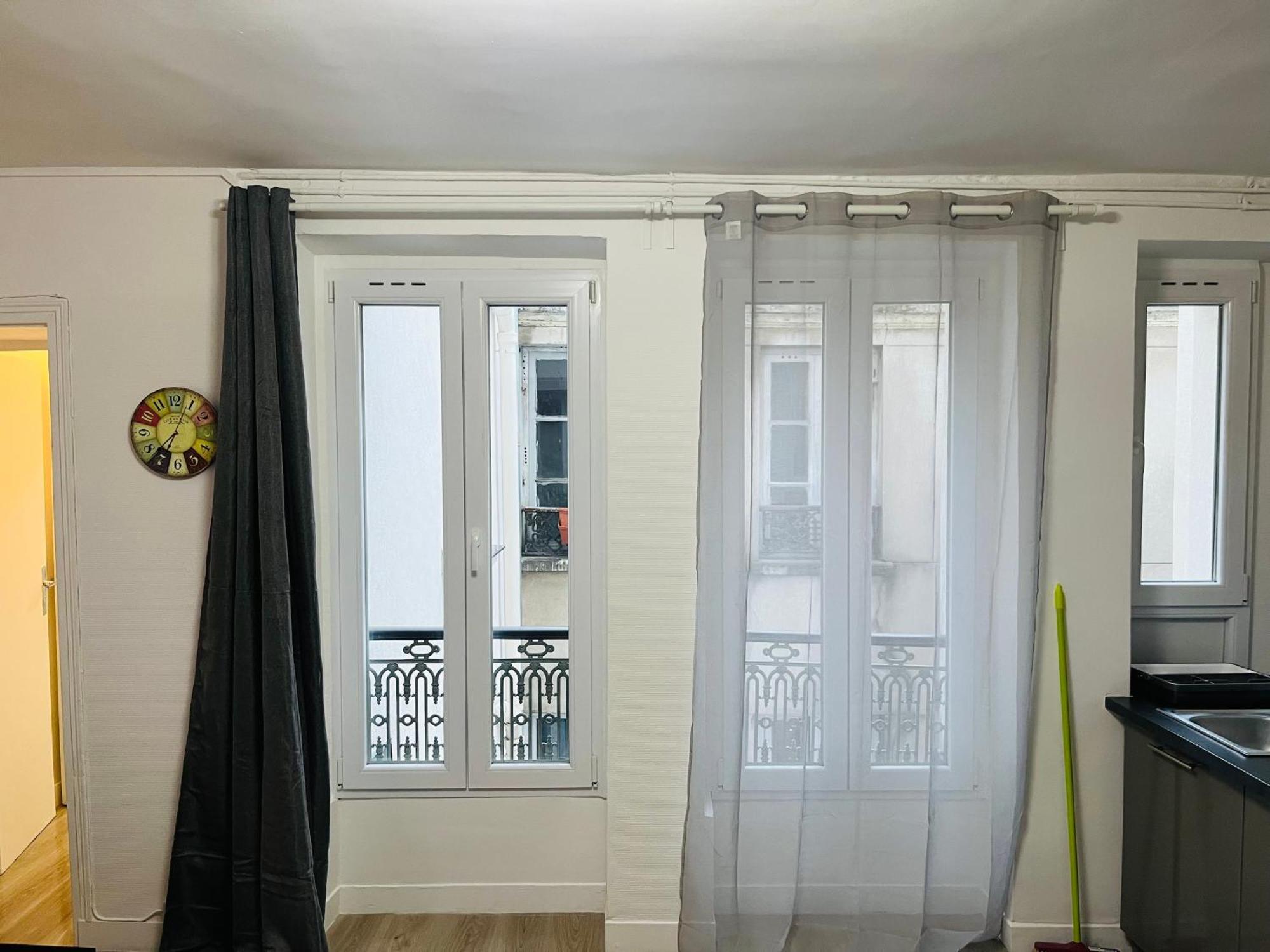 Logement A Proximite De Montmartre Parigi